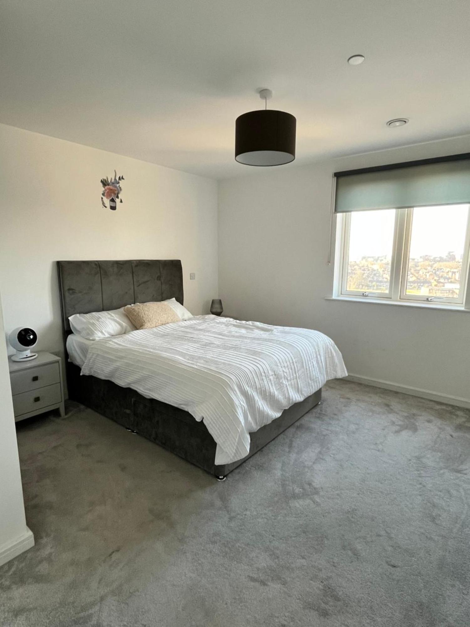 One Bedroom Apartment باركنغ المظهر الخارجي الصورة